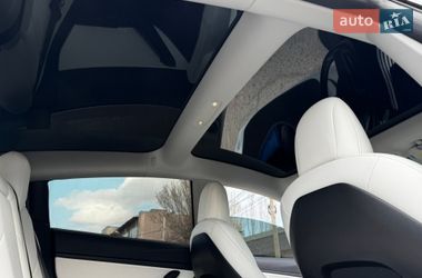 Седан Tesla Model 3 2019 в Николаеве
