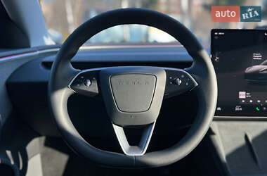 Седан Tesla Model 3 2024 в Львове