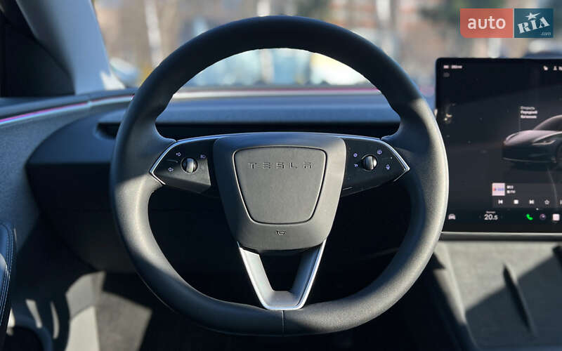 Седан Tesla Model 3 2024 в Львові