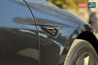 Седан Tesla Model 3 2024 в Львове