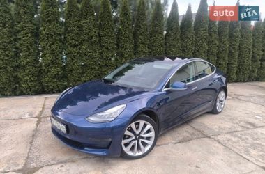 Седан Tesla Model 3 2017 в Одессе