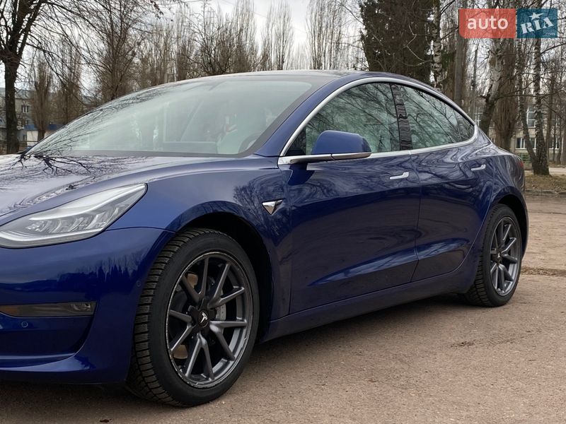 Седан Tesla Model 3 2019 в Житомире