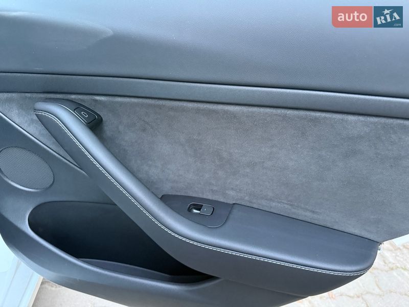 Седан Tesla Model 3 2023 в Хмельницком фото 23 Седан Tesla Model 3 2023 в Хмельницком