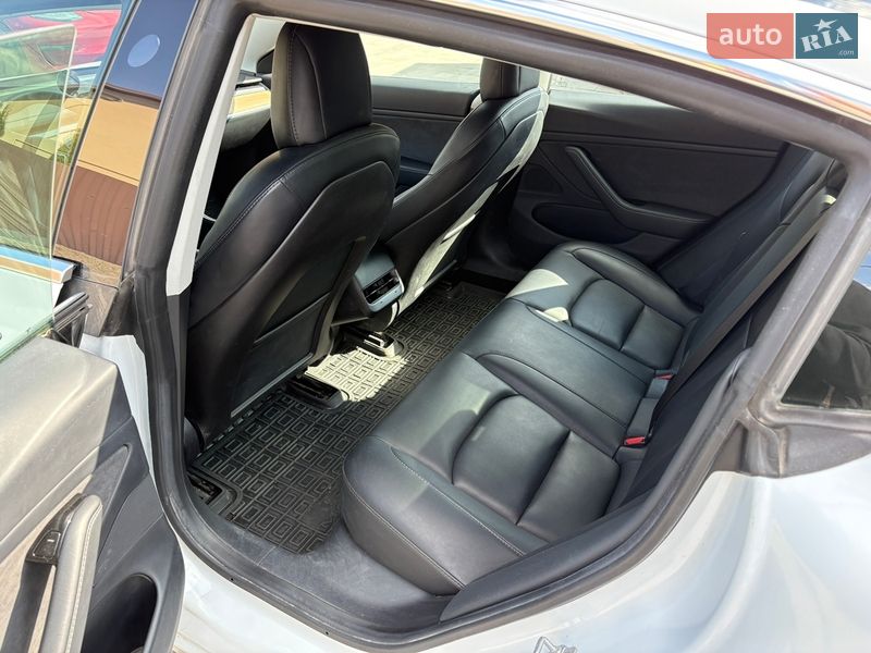 Седан Tesla Model 3 2020 в Хмельницькому фото 16 Седан Tesla Model 3 2020 в Хмельницькому