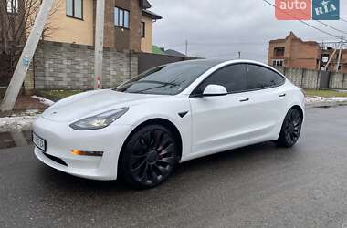 Седан Tesla Model 3 2022 в Киеве