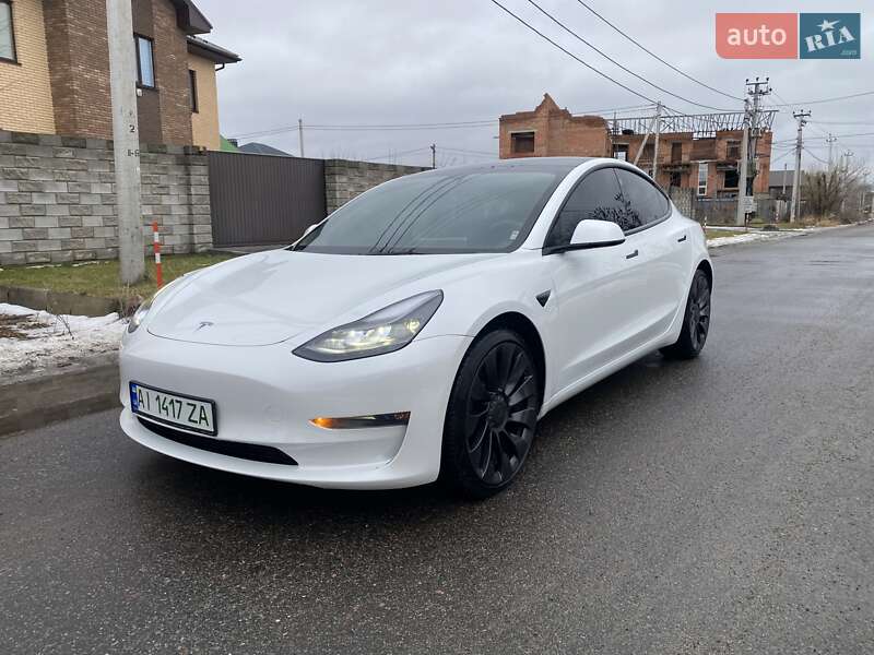 Tesla Model 3 2022