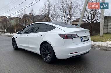 Седан Tesla Model 3 2022 в Киеве