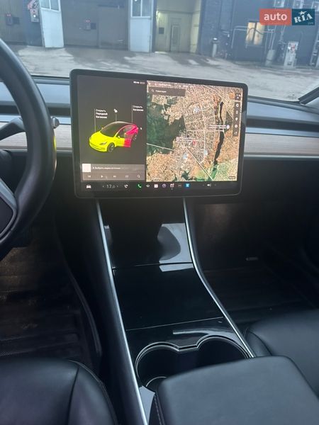 Седан Tesla Model 3 2019 в Виннице