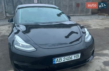 Седан Tesla Model 3 2019 в Виннице