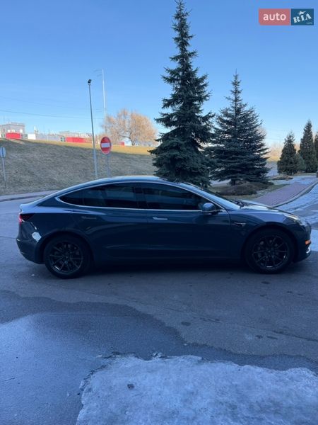 Седан Tesla Model 3 2019 в Киеве фото 8 Седан Tesla Model 3 2019 в Киеве