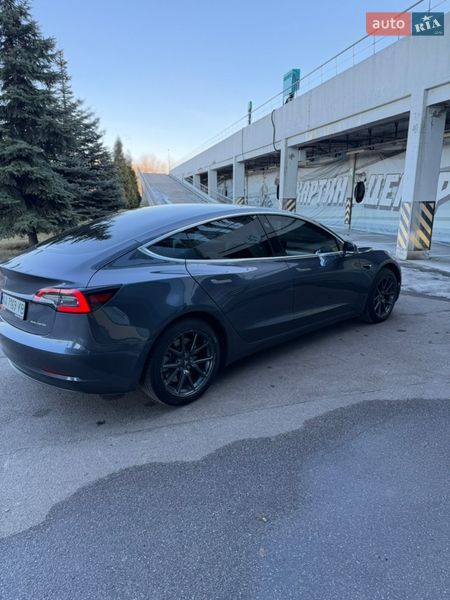 Седан Tesla Model 3 2019 в Киеве фото 19 Седан Tesla Model 3 2019 в Киеве