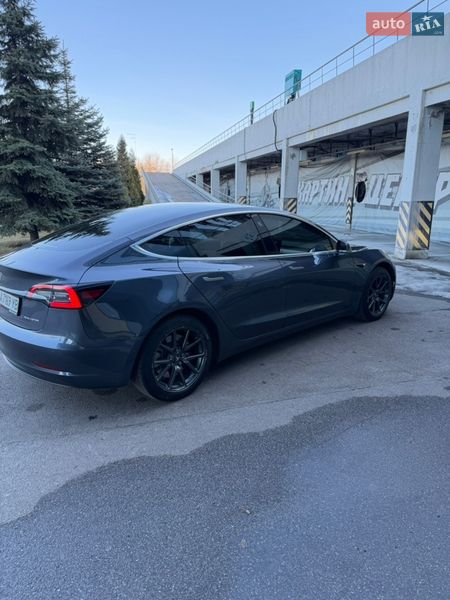 Седан Tesla Model 3 2019 в Киеве фото 18 Седан Tesla Model 3 2019 в Киеве