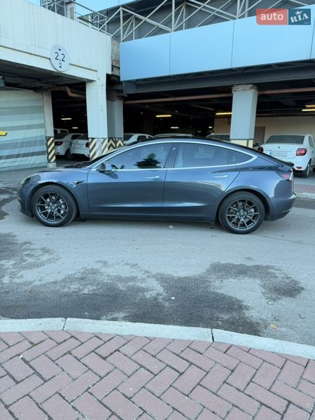 Седан Tesla Model 3 2019 в Киеве фото 42 Седан Tesla Model 3 2019 в Киеве