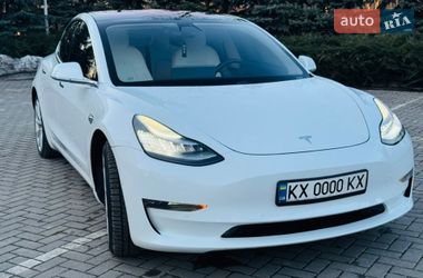 Седан Tesla Model 3 2018 в Харкові