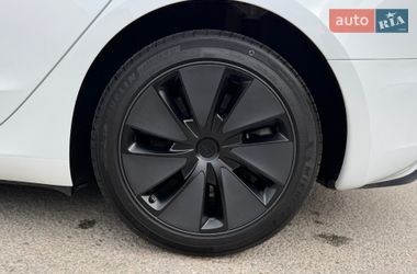 Седан Tesla Model 3 2025 в Дніпрі