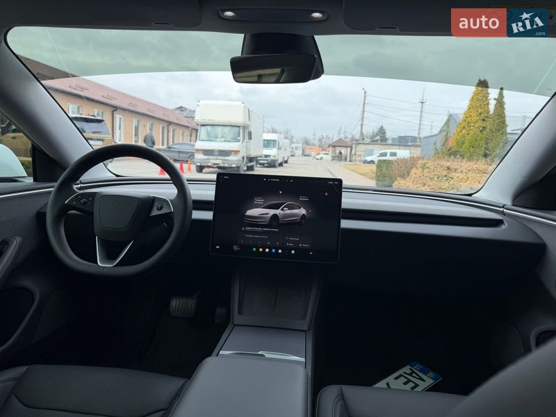 Седан Tesla Model 3 2025 в Дніпрі