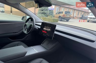 Седан Tesla Model 3 2025 в Дніпрі