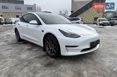 Седан Tesla Model 3 2023 в Киеве