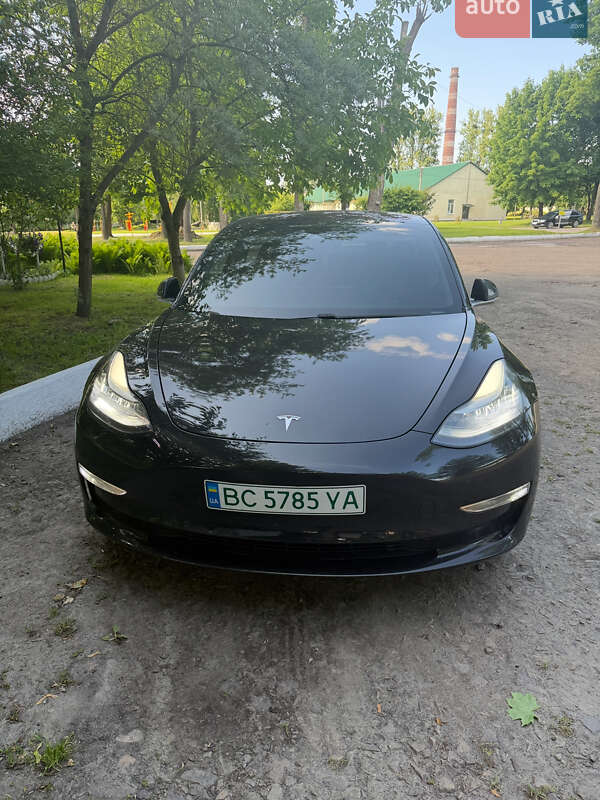 Седан Tesla Model 3 2018 в Львове фото 3 Седан Tesla Model 3 2018 в Львове