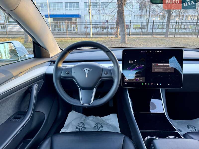 Седан Tesla Model 3 2019 в Києві фото 22 Седан Tesla Model 3 2019 в Києві