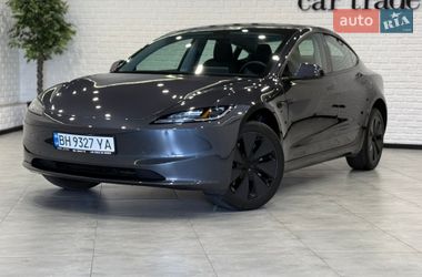 Седан Tesla Model 3 2025 в Одессе