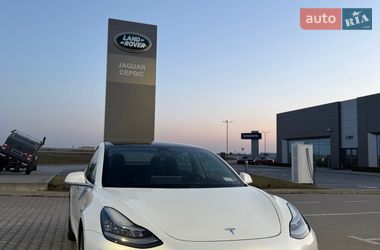Седан Tesla Model 3 2019 в Львові