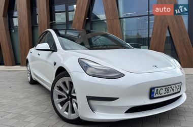 Седан Tesla Model 3 2021 в Луцьку