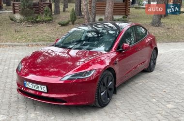 Седан Tesla Model 3 2024 в Новояворовске