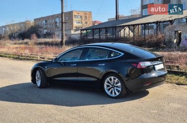 Седан Tesla Model 3 2018 в Луцке