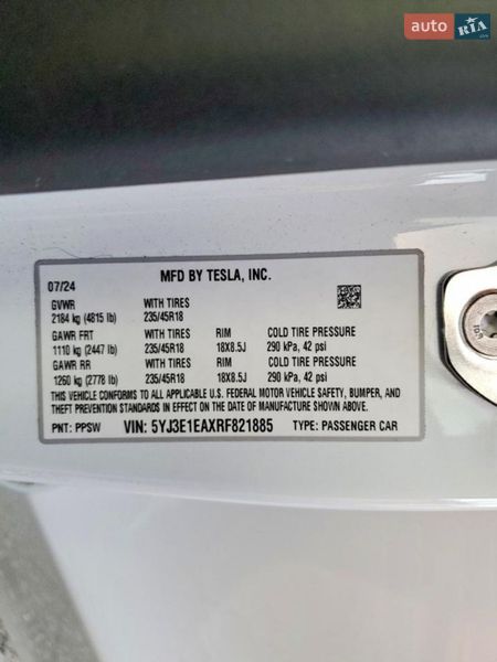 Седан Tesla Model 3 2024 в Калиновке