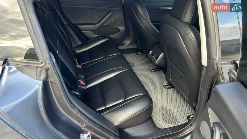 Седан Tesla Model 3 2021 в Каменец-Подольском