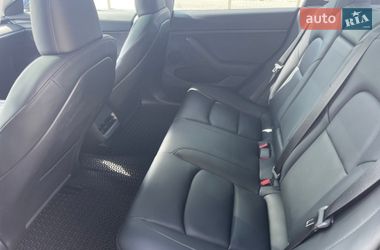 Седан Tesla Model 3 2023 в Тернополе