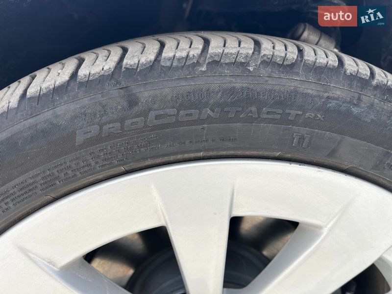 Седан Tesla Model 3 2023 в Тернополе
