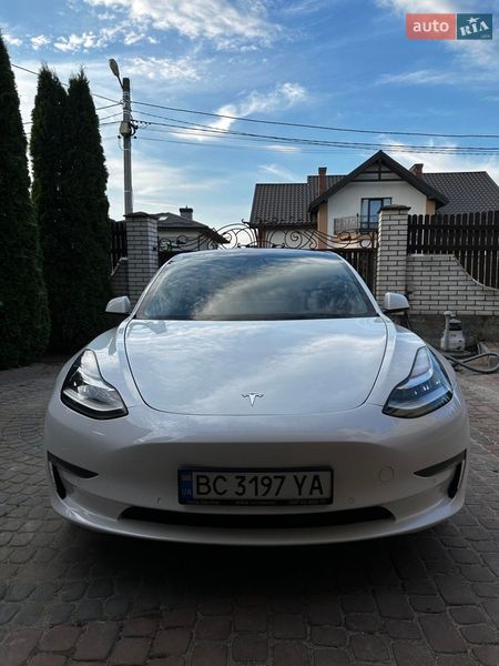Tesla Model 3 2018