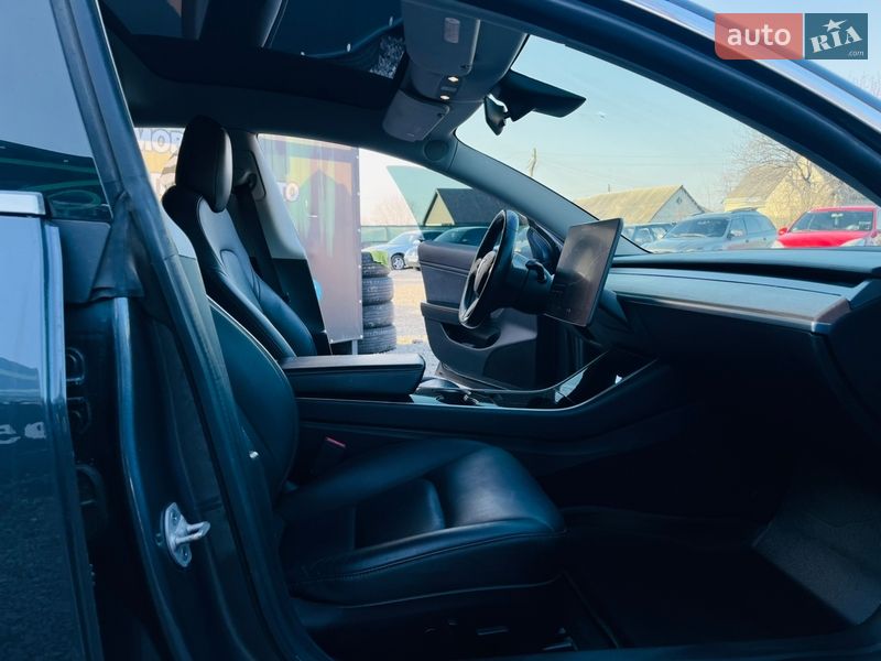 Седан Tesla Model 3 2019 в Харькове