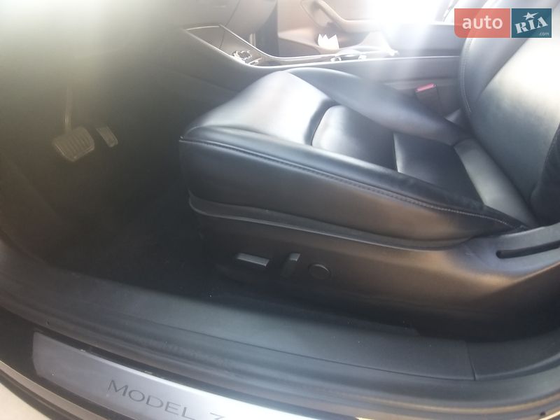 Седан Tesla Model 3 2019 в Києві фото 18 Седан Tesla Model 3 2019 в Києві