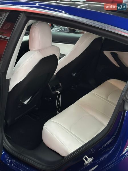 Седан Tesla Model 3 2018 в Полтаве