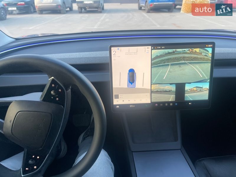 Седан Tesla Model 3 2024 в Киеве