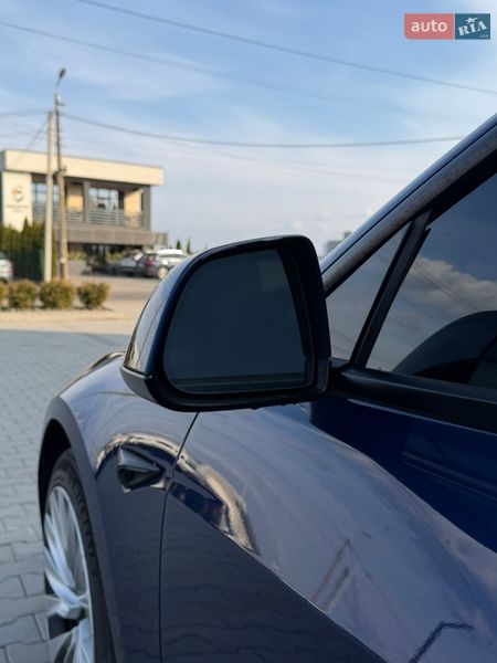 Седан Tesla Model 3 2025 в Хусте