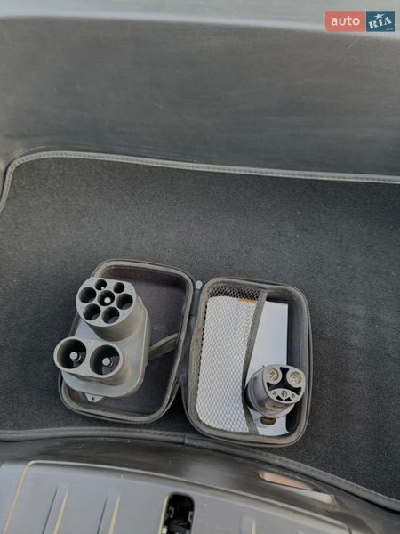 Седан Tesla Model 3 2022 в Львове