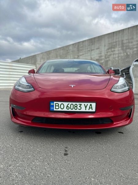 Седан Tesla Model 3 2019 в Львові фото 11 Седан Tesla Model 3 2019 в Львові