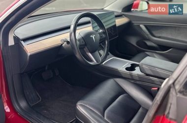Седан Tesla Model 3 2019 в Львові