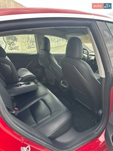 Седан Tesla Model 3 2019 в Львові фото 19 Седан Tesla Model 3 2019 в Львові