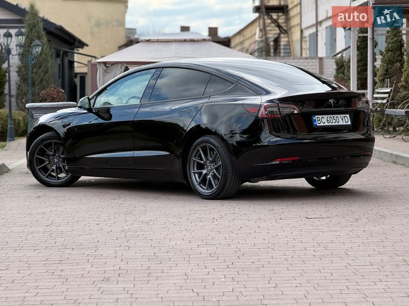 Седан Tesla Model 3 2023 в Стрые фото 13 Седан Tesla Model 3 2023 в Стрые