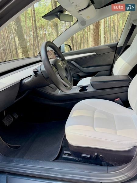 Седан Tesla Model 3 2022 в Львове фото 25 Седан Tesla Model 3 2022 в Львове