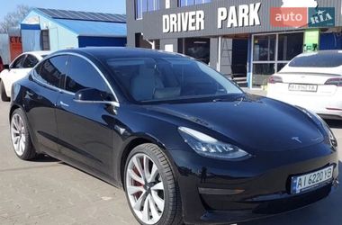 Седан Tesla Model 3 2019 в Киеве