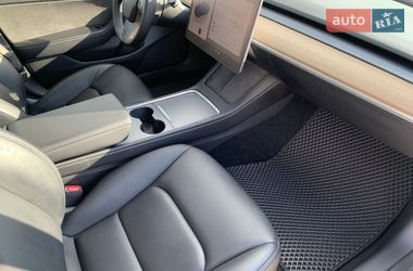 Седан Tesla Model 3 2022 в Киеве