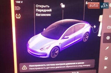 Седан Tesla Model 3 2021 в Нових Санжарах