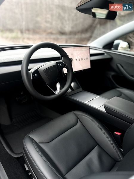 Седан Tesla Model 3 2024 в Костопілі фото 17 Седан Tesla Model 3 2024 в Костопілі