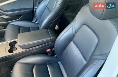 Седан Tesla Model 3 2023 в Киеве